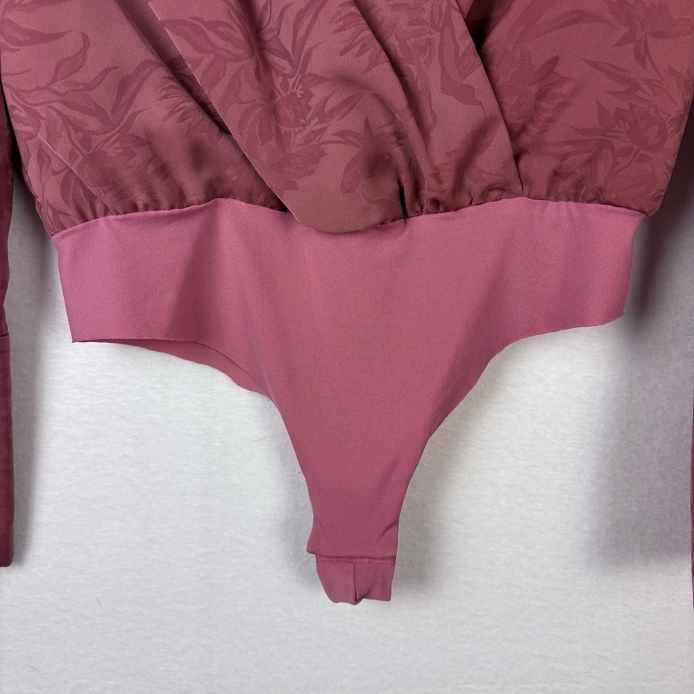 Favorite Daughter Pink V-Neck Blouse Bodysuit Feminine Coquette Quiet Luxury - Picture 3 of 7
